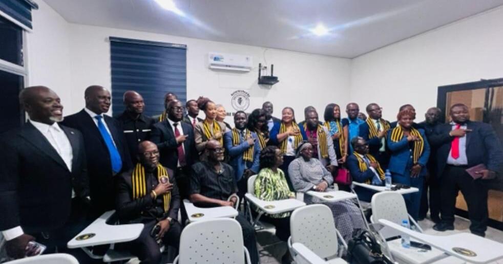 Noble Second Floor Dedicates Modern Classroom at Louis Arthur Grimes School of Law