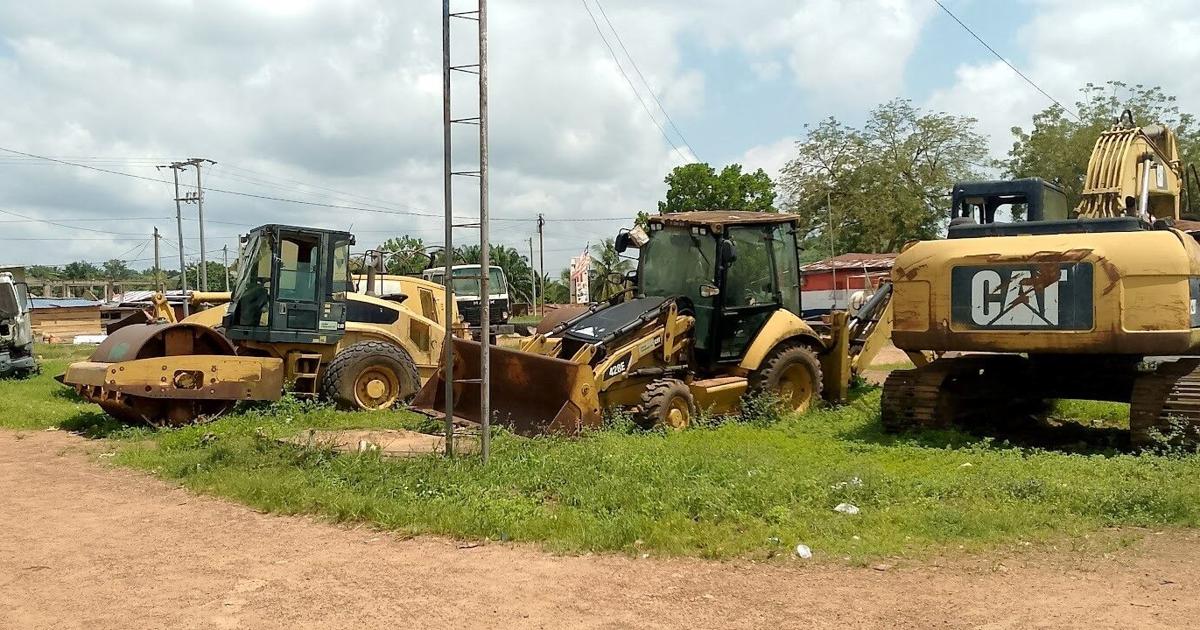 Nimba’s Yellow Machines in Ruins
