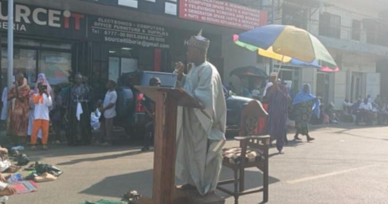 &ldquo;Imams Are Beggars&rdquo;