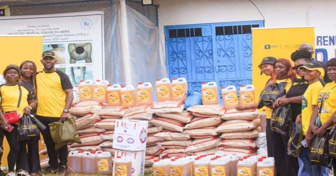 MTN Liberia Celebrates Volunteer Health Workers and Mothers Through Y’ello Santa Outreach at C.H. Rennie Hospital, Kakata