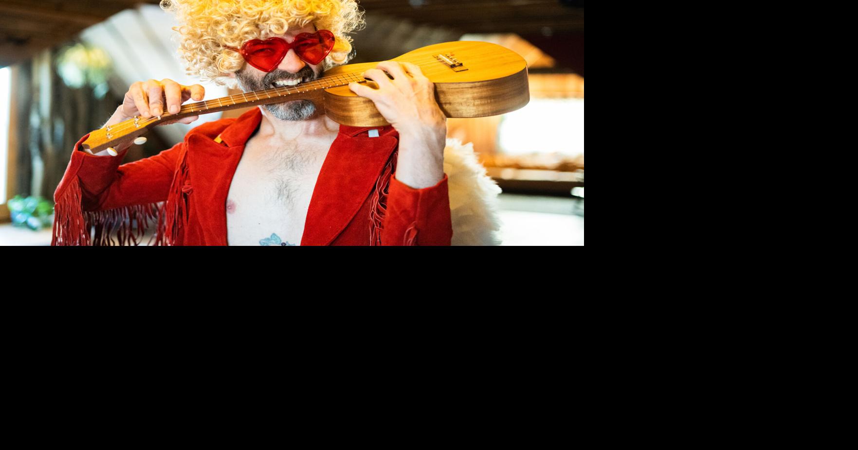 Meet the man keeping singing telegrams alive in Colorado