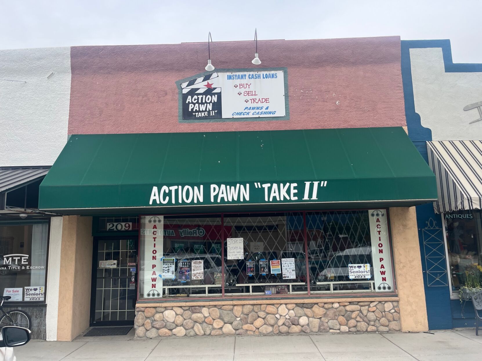 Action loan and deals pawn