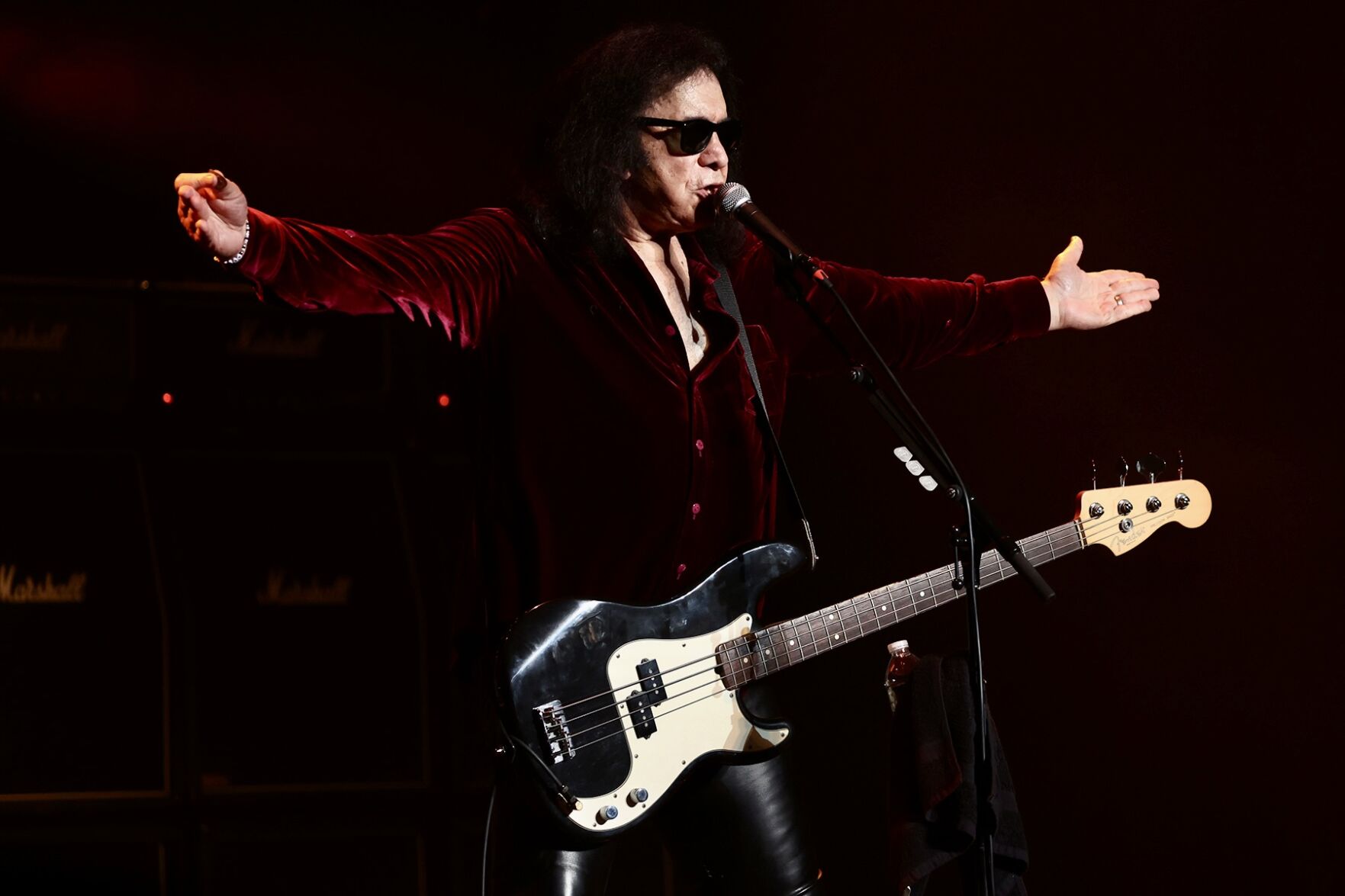 Gene Simmons rattles off KISS classics, witty commentary at