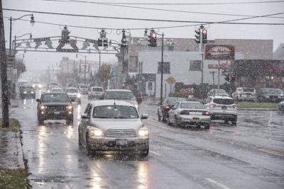 Snow Creeps Back Into Wny Weather Picture Local News Lockportjournal Com