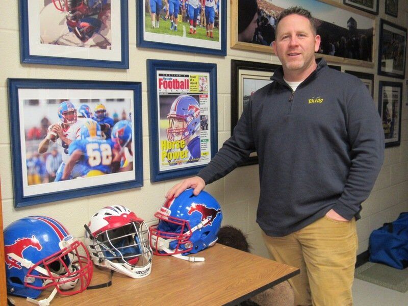 NFL BUFFALO BILLS CER PUMPKIN HELMET