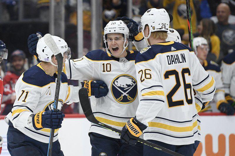 Jakub Vrana Scores Twice Capitals Rout Sabres 6 1 Sports Lockportjournal Com