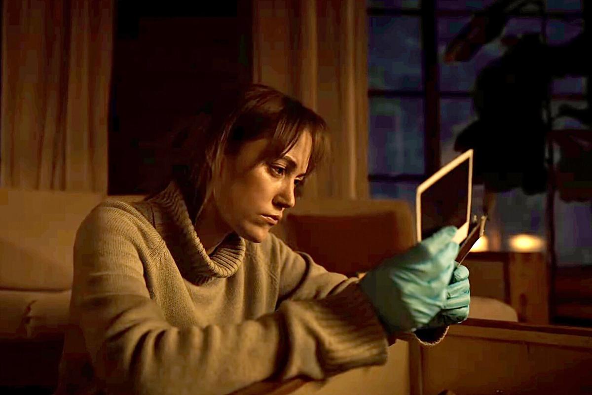 ON SCREEN: F.B.I. agent must unravel horror mystery in ...