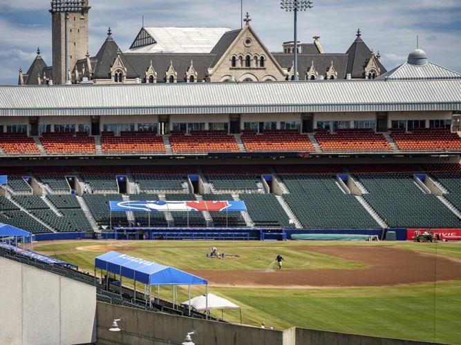 Why the Toronto Blue Jays Have MLB's Biggest Home Field Advantage -  Boardroom