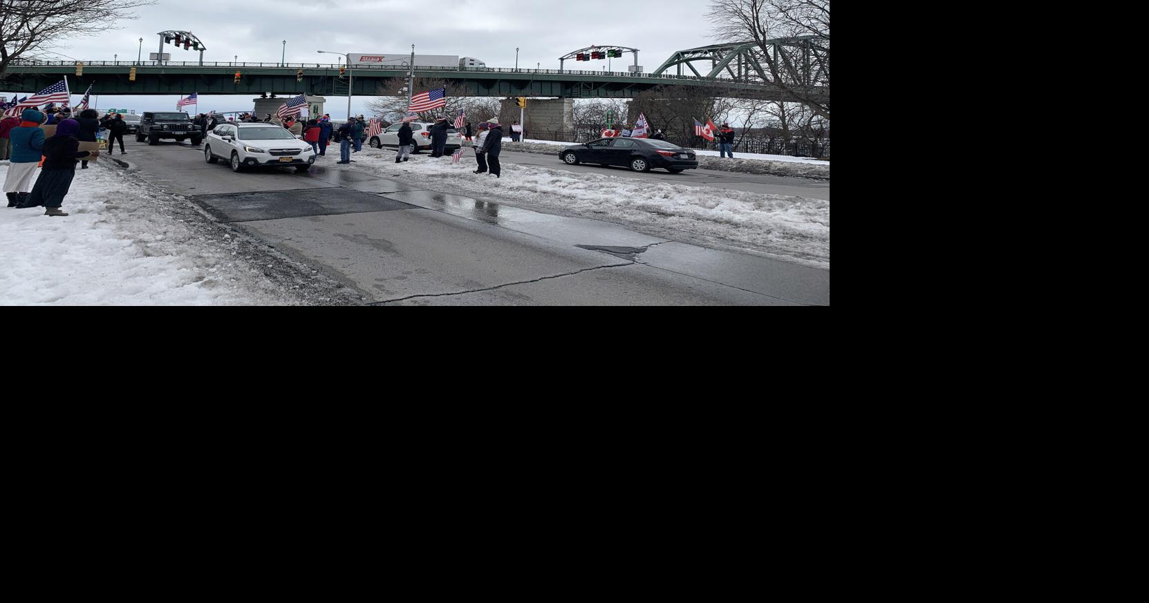 In the shadow of the Peace Bridge, signs of support for Canadian ...