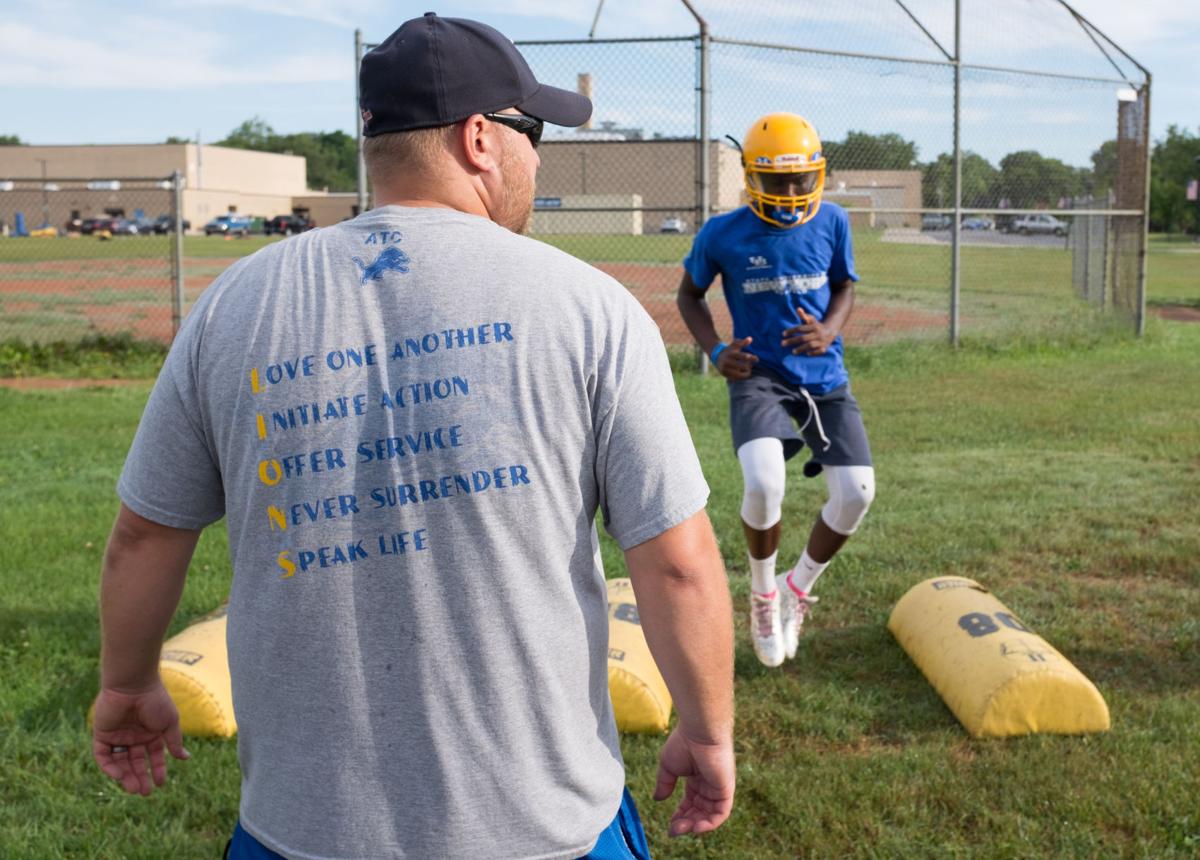 LPT 1608145 LHS Football-020.jpg