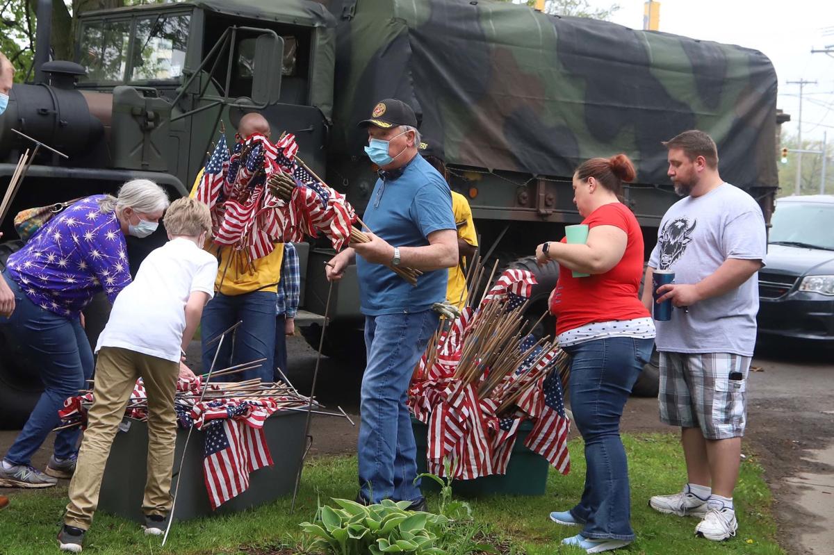 200523 Oakwood Flags 2