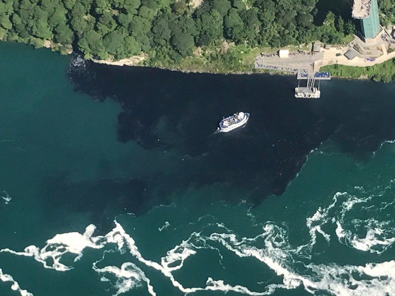 Investigators looking into dark, smelly water at Niagara Falls