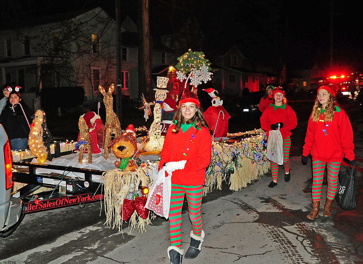 Lockport lights up Local News