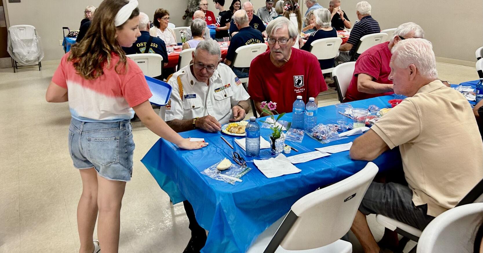 Newfane Elementary students host lunch for local veterans and active military personnel - Vimarsana News