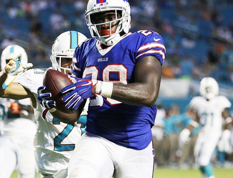 C.J. Spiller leaves Buffalo Bills to be with family 