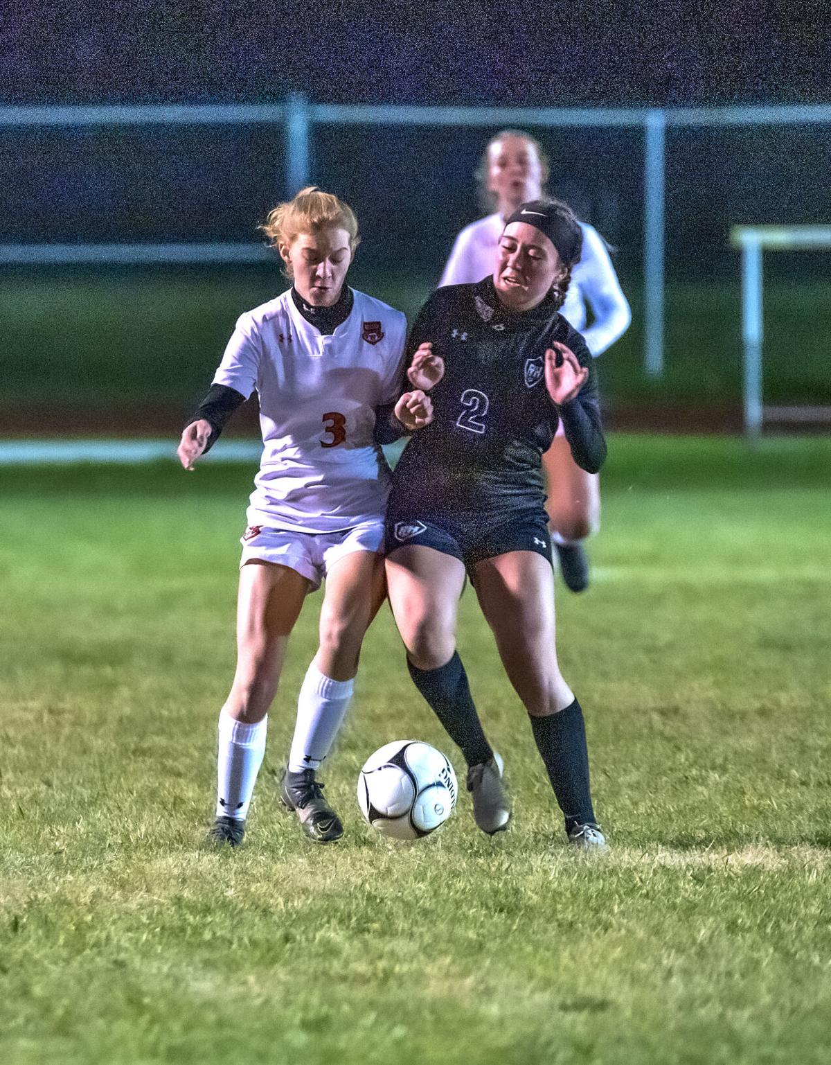 WilsonFall SoccerGirls1.jpg