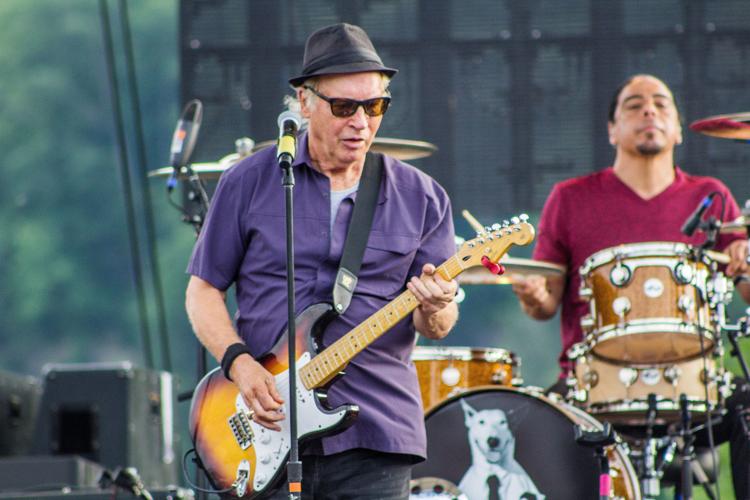 Review: Rick Springfield, the '80s barely show their age at ...