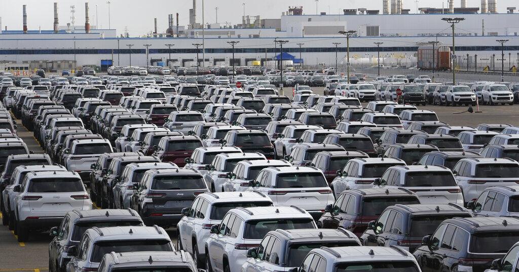 Postal worker holdup leads to muscle car theft ring arrests News