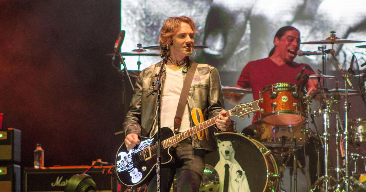 Review: Rick Springfield, the '80s barely show their age at ...