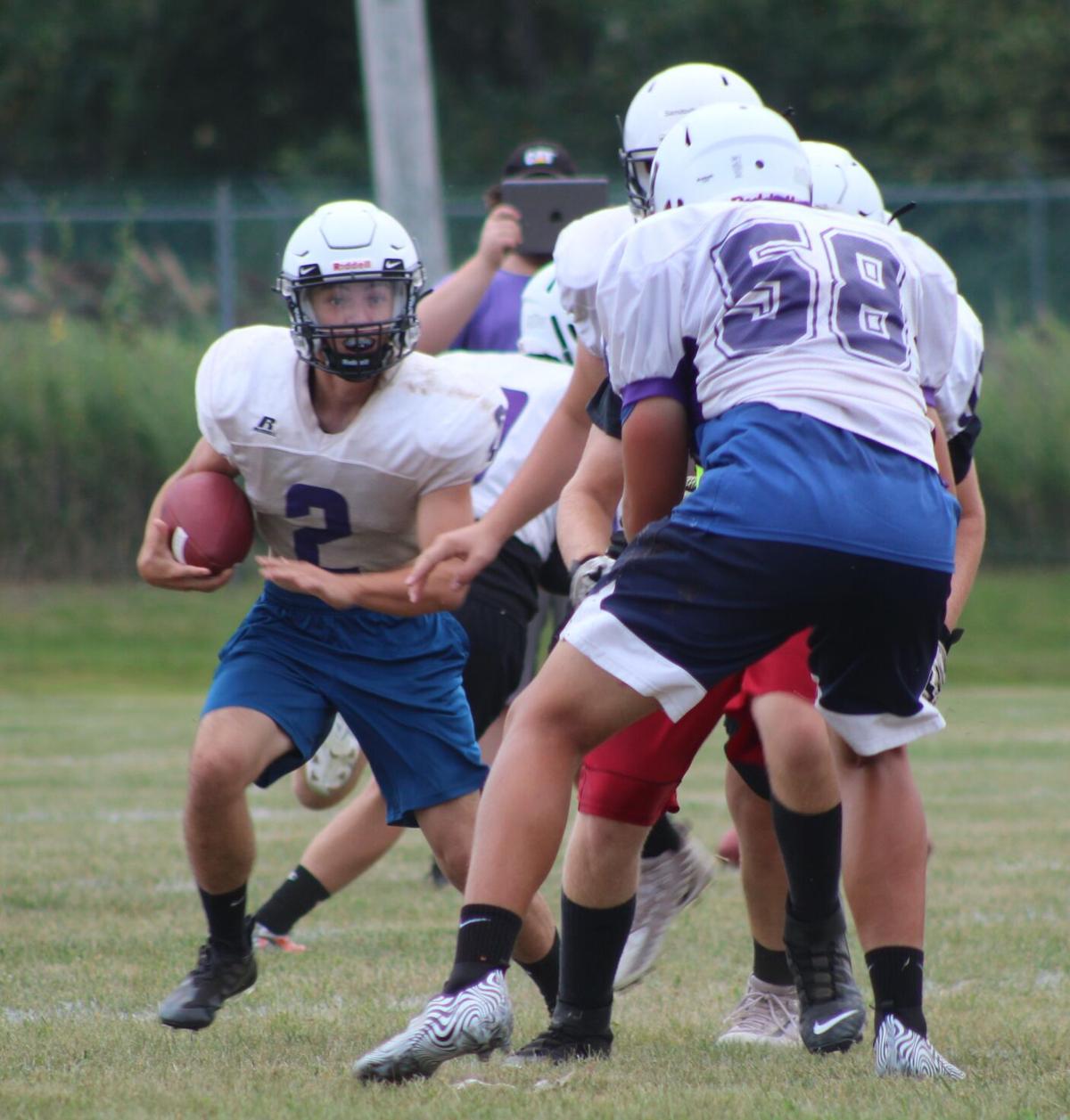 R-HFootball1.JPG