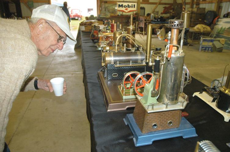 NEWFANE: Visitors flock to annual Apple Harvest Festival ...
