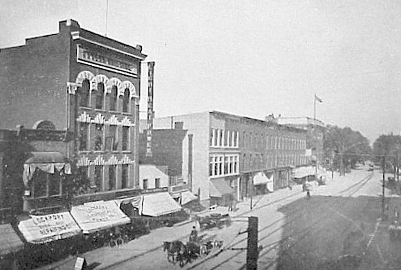 NIAGARA DISCOVERIES Lockport's 'triangle' block Lifestyles