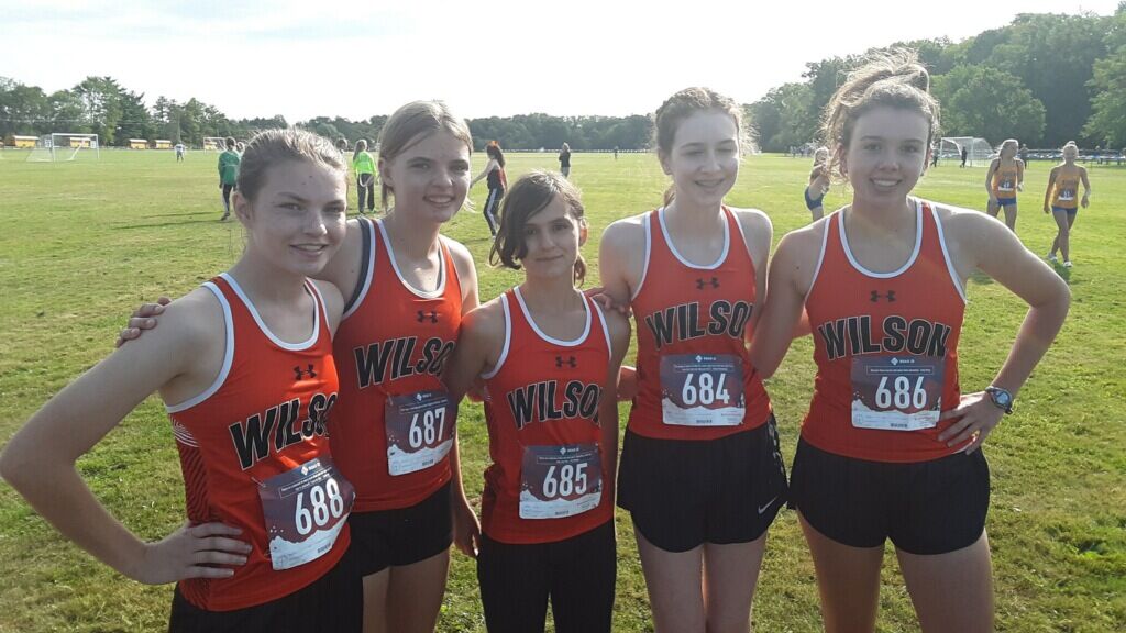 WilsonFall XCGirlsTeam.jpg