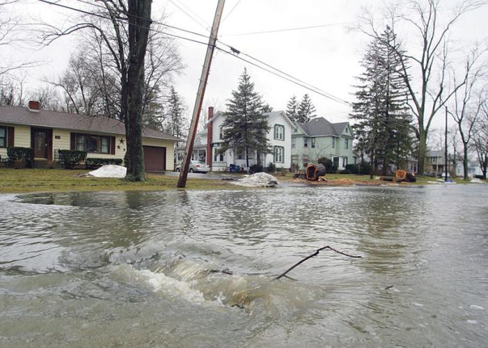WEATHER Heavy winds, temperature drop cause closings, power outages