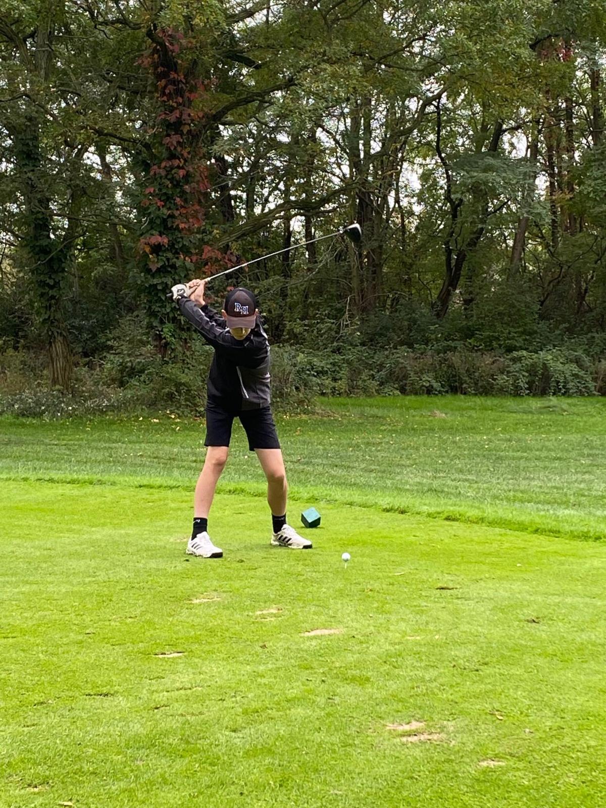 R-HGolf1.jpeg