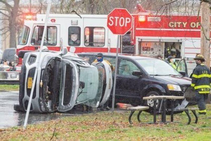 Police respond to rollover accident in Lockport Local News