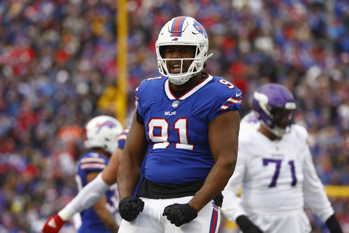 Bills add depth at offensive tackle by bringing back Bobby Hart