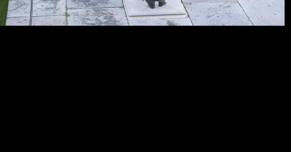 Grant to cover last two statues of Lock Tenders Local News