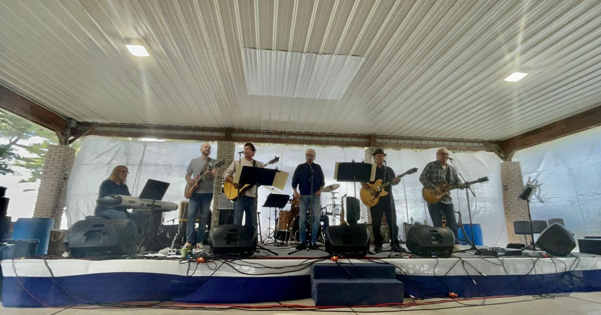 King Harvest goes 'Dancing in the Moonlight' one more time for Ron Altbach - Vimarsana News