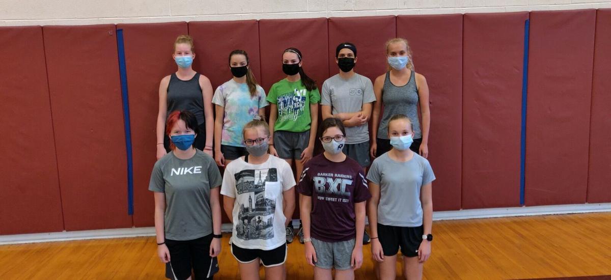 BarkerXCGirlsTeam.jpg