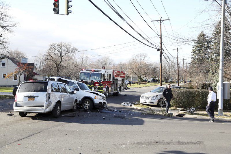Man charged after 3vehicle accident Local News