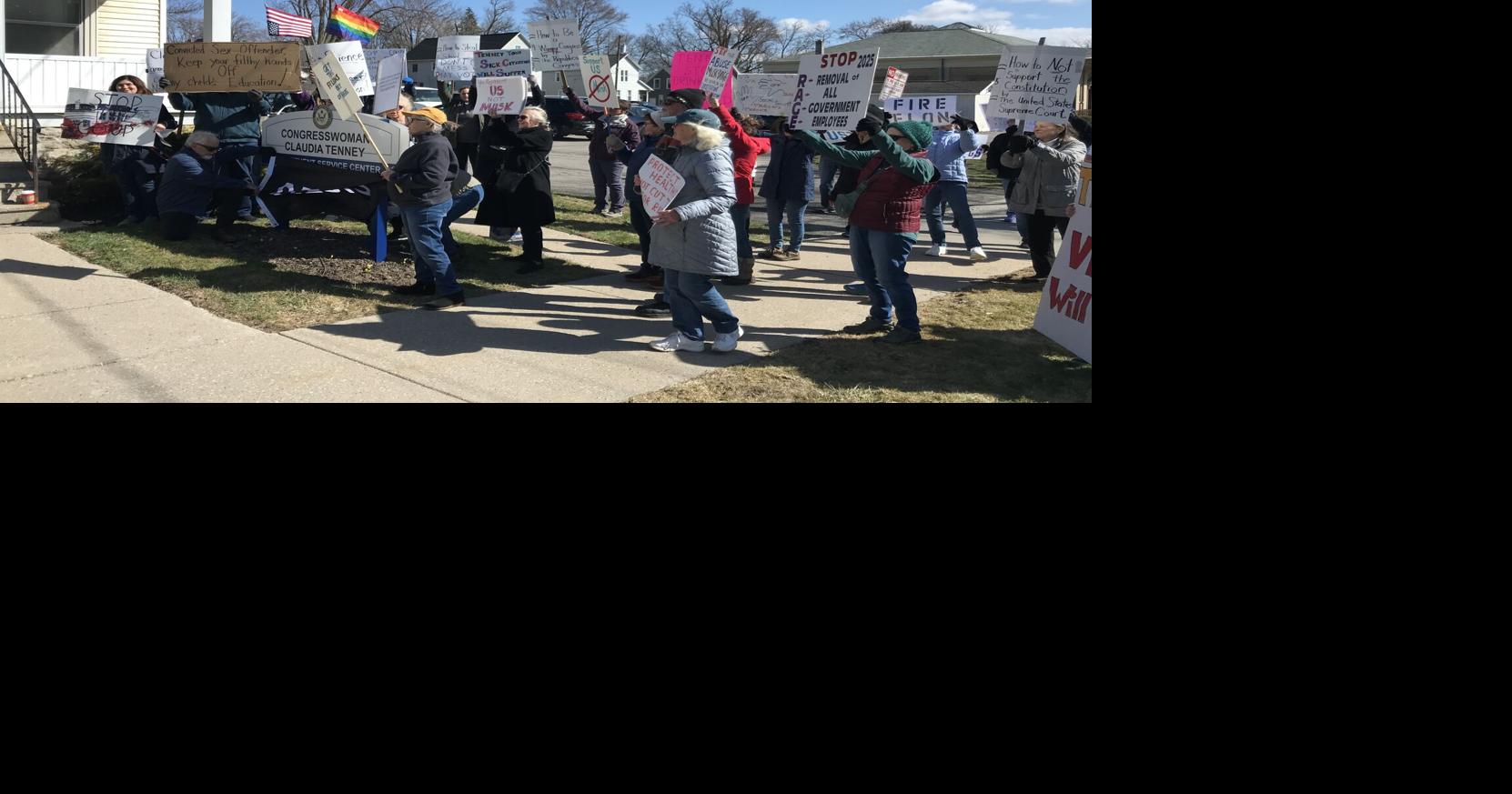 The demonstrators oppose the reductions of the VA, health care, agriculture | Local news