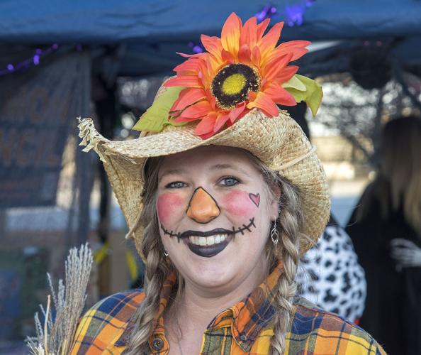 SLIDESHOW Halloween fun downtown Gallery