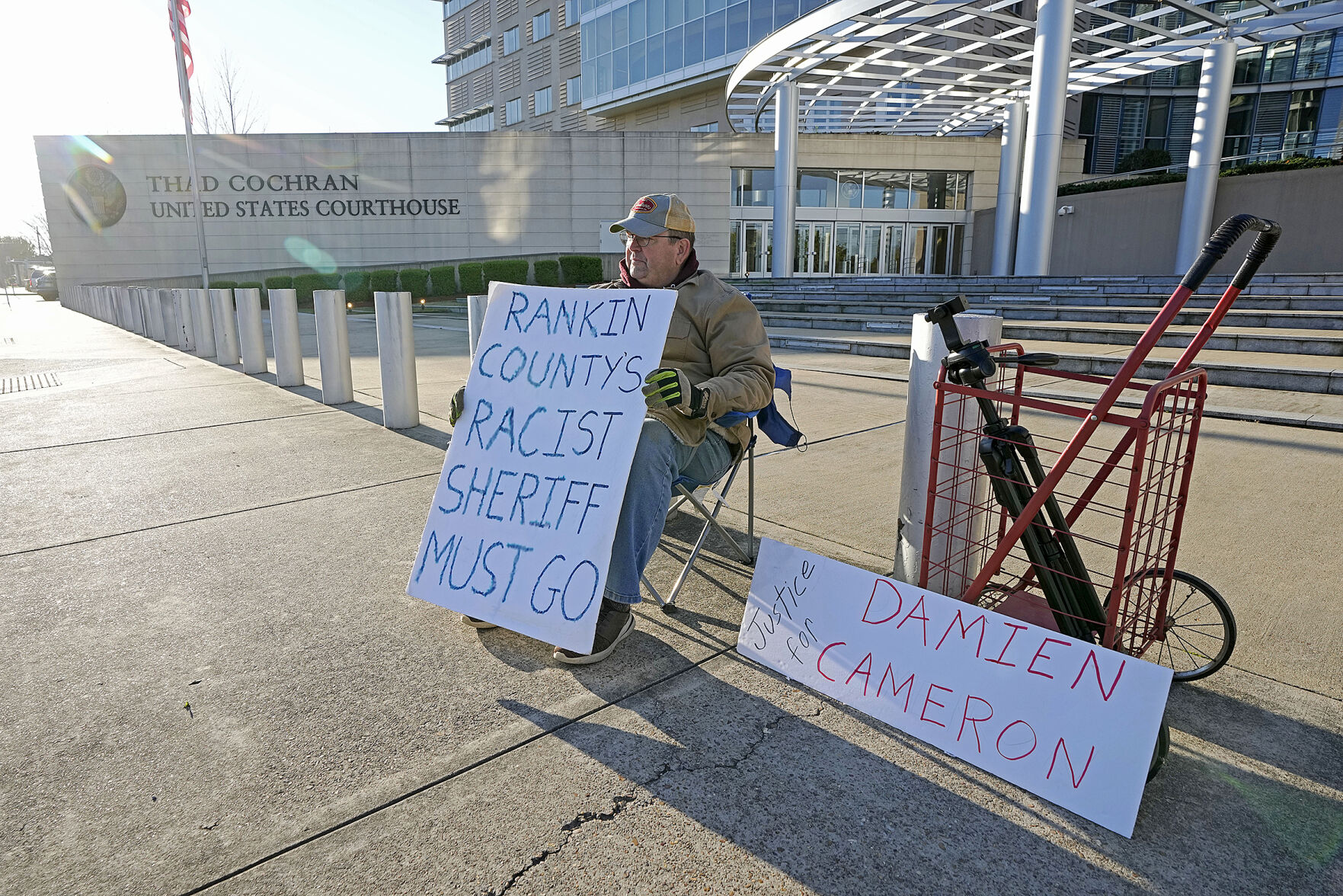 Mississippi 'Goon Squad' Deputies Get Yearslong Sentences For Racist ...