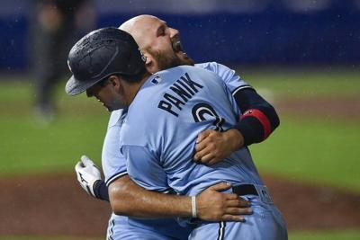 Blue Jays walk-off Marlins in 10 to win first Buffalo home game