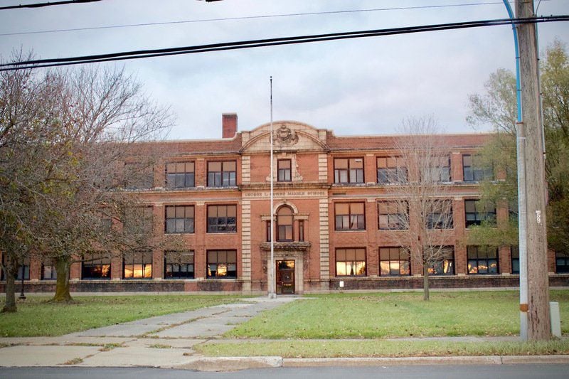 Senior apartments eyed for former Lowry school in North Tonawanda 