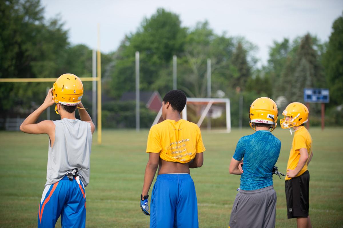 LPT 1608145 LHS Football-005.jpg