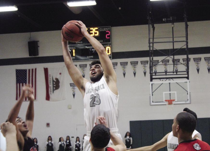 Boys Basketball Hawks Clinch 3rd Straight Svc Title Sports