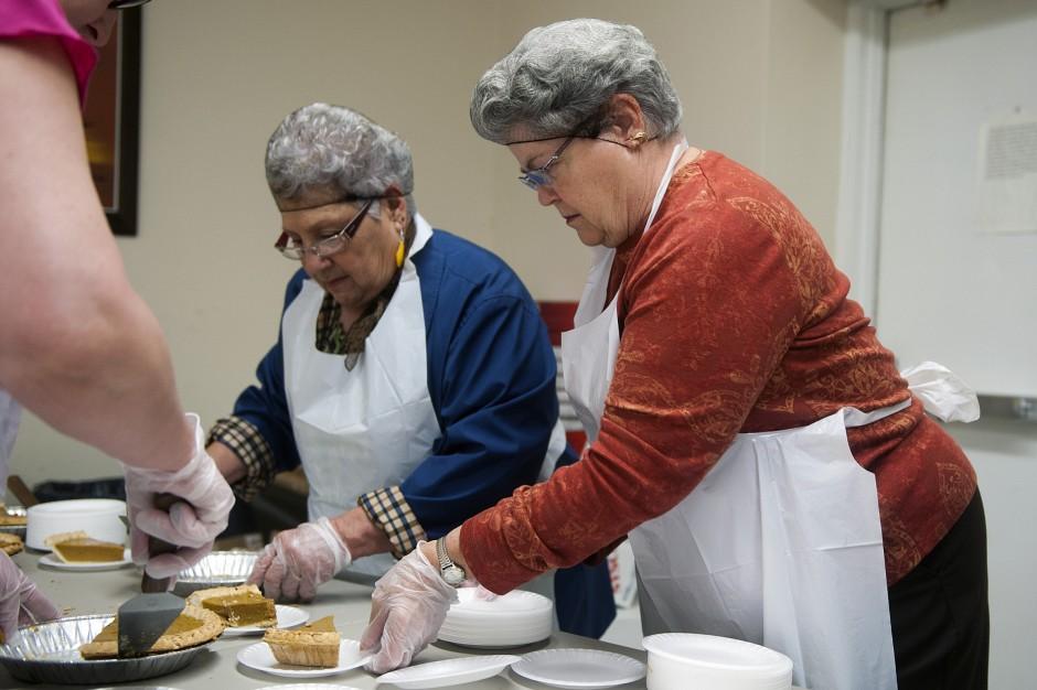 Thanksgiving Day lunch at the Salvation Army in Lodi News
