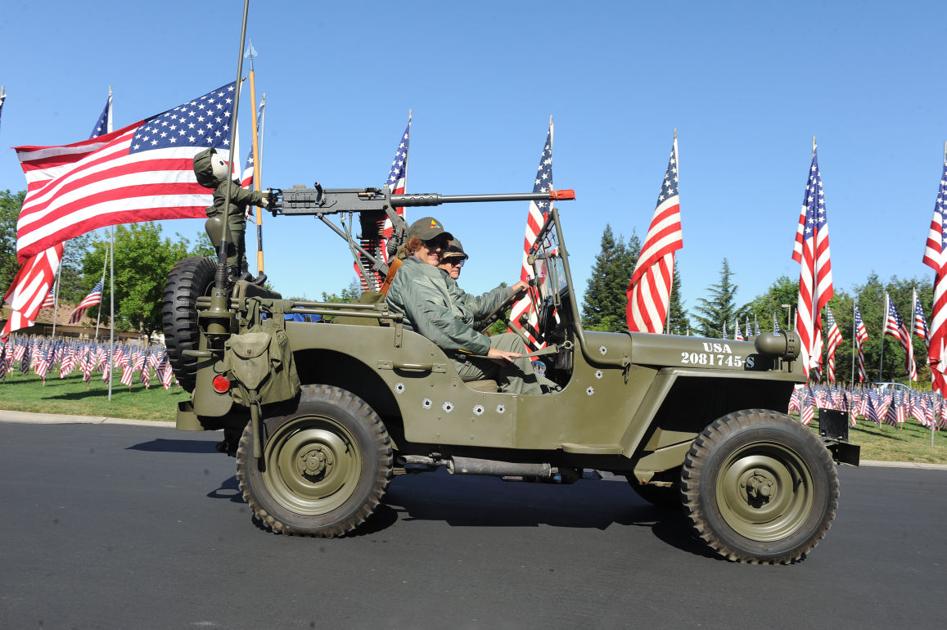 Vintage World War II Jeep drivers honor soldiers News
