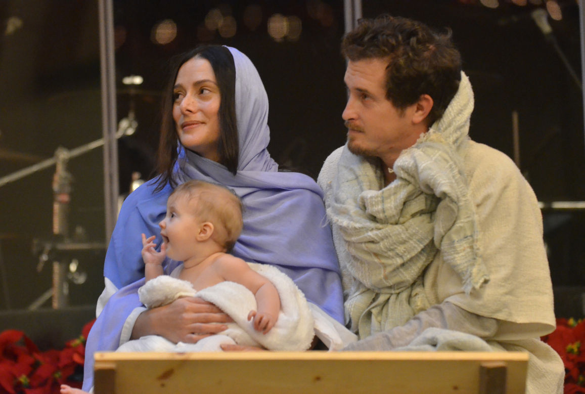 Lodi joins in old-fashioned Christmas Hymn Sing
