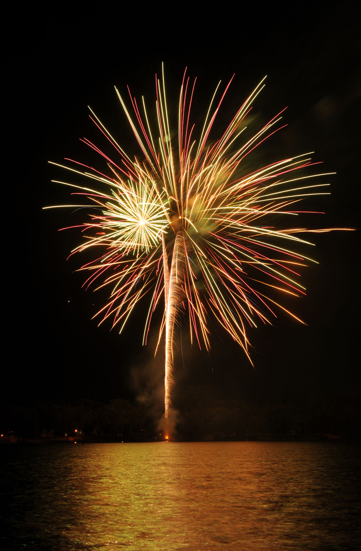 Fourth of July firework show lights up the nighttime Lodi sky News