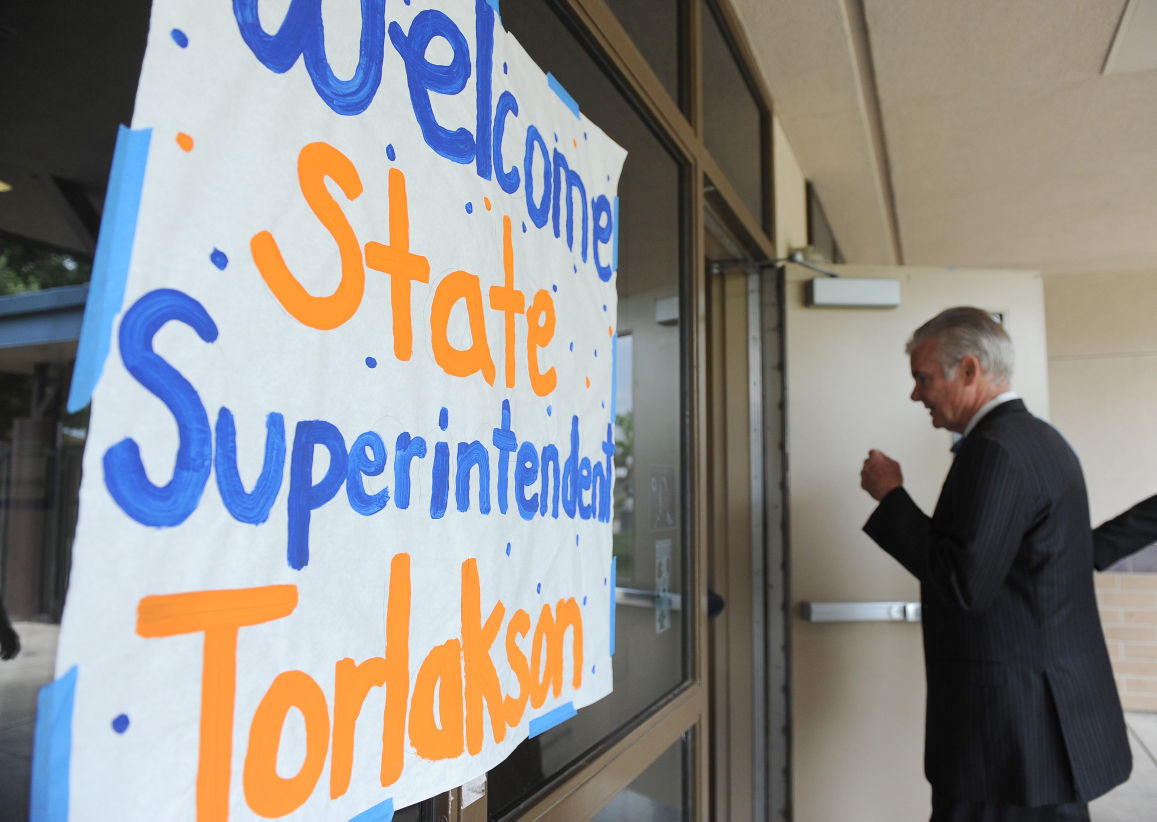 California Superintendent of Public Instruction Tom Torlakson visits