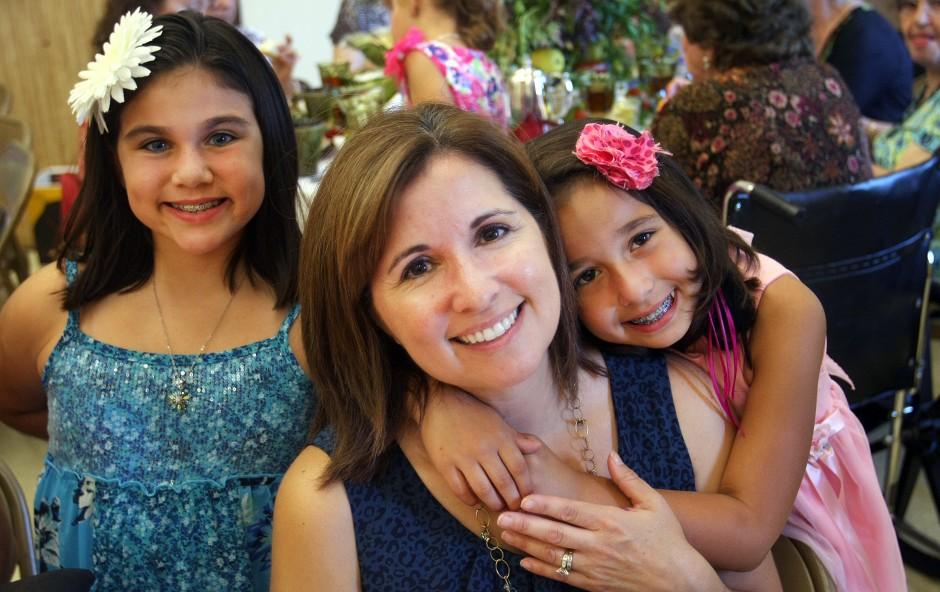 Mother/Daughter Tea at Vinewood Elementary School