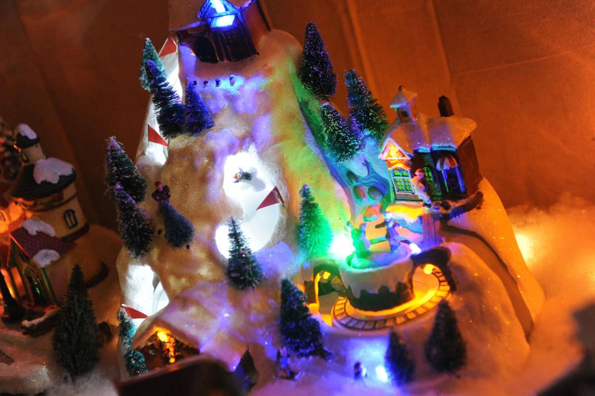 Illuminating Nativity On Tokay >> Christmas Magic Elaborate Christmas Displays Are Beloved Traditions Illuminating Nativity On Tokay >> Christmas Magic Elaborate Christmas Displays Are Beloved Traditions