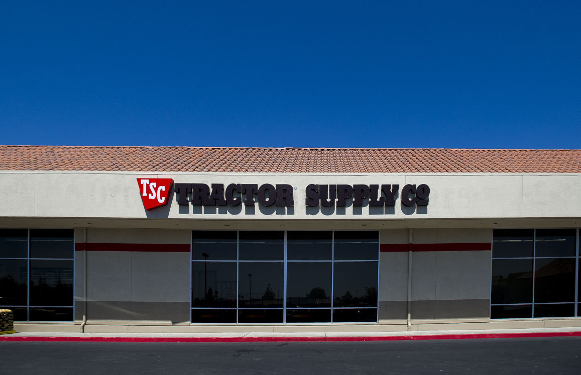 Tools, boots and pet food fill the aisles at Lodi’s new Tractor Supply